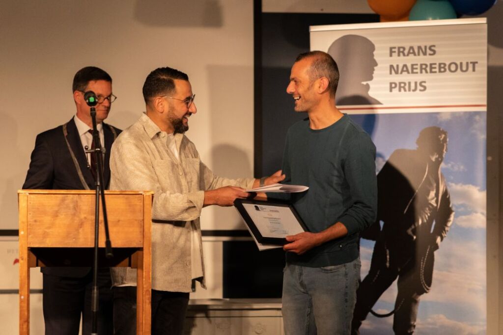 Gevlucht en nu vluchtelingencoach: Ahmad Kairsh ontving de Aanmoedigingsprijs 2022